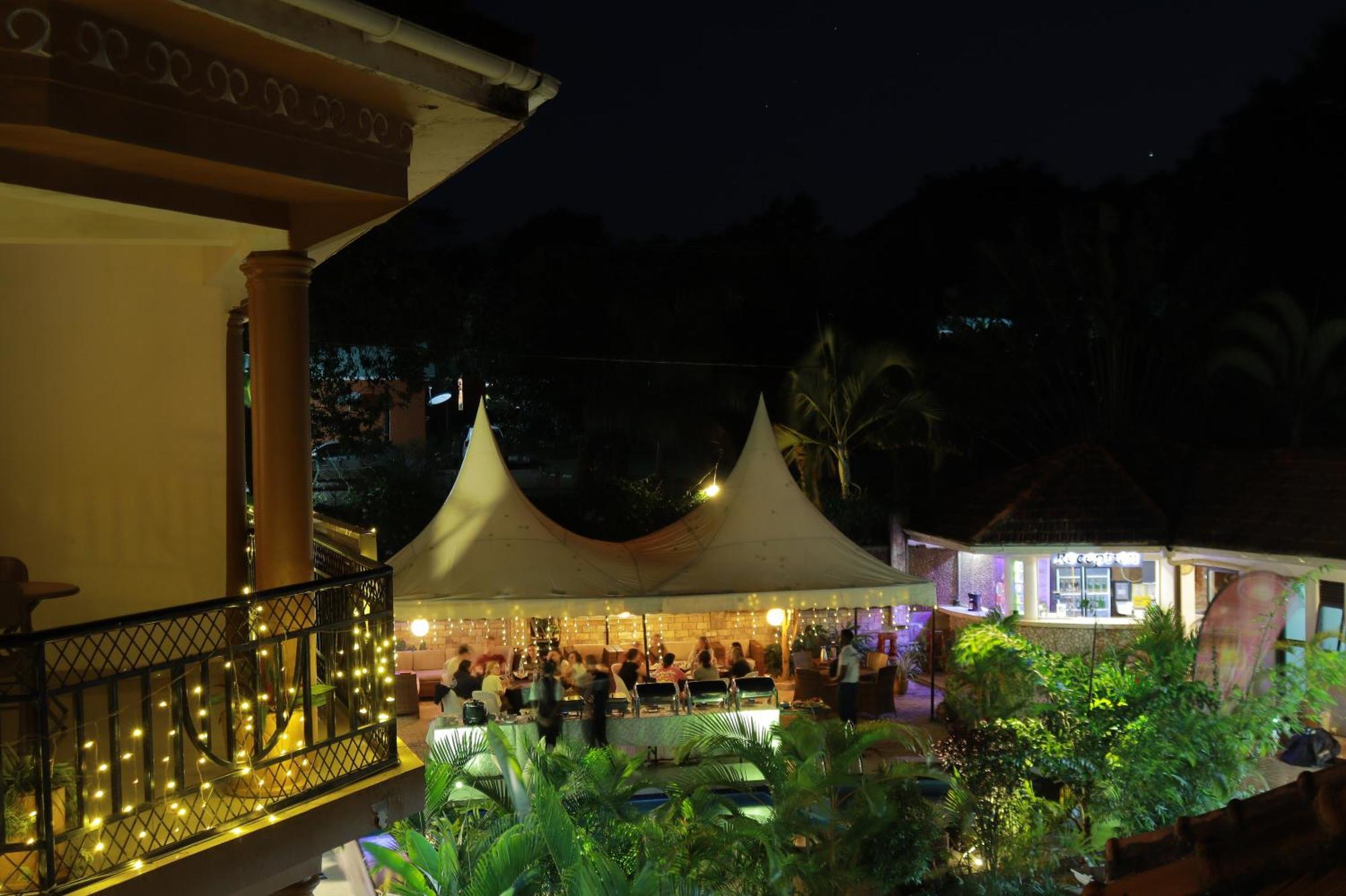 Mowicribs Hotel And Spa Entebbe Exteriér fotografie